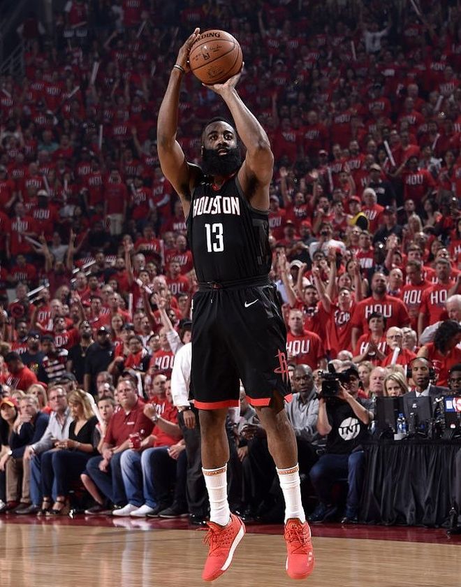 关于阿尔梅里亚客场告捷获得胜利的信息