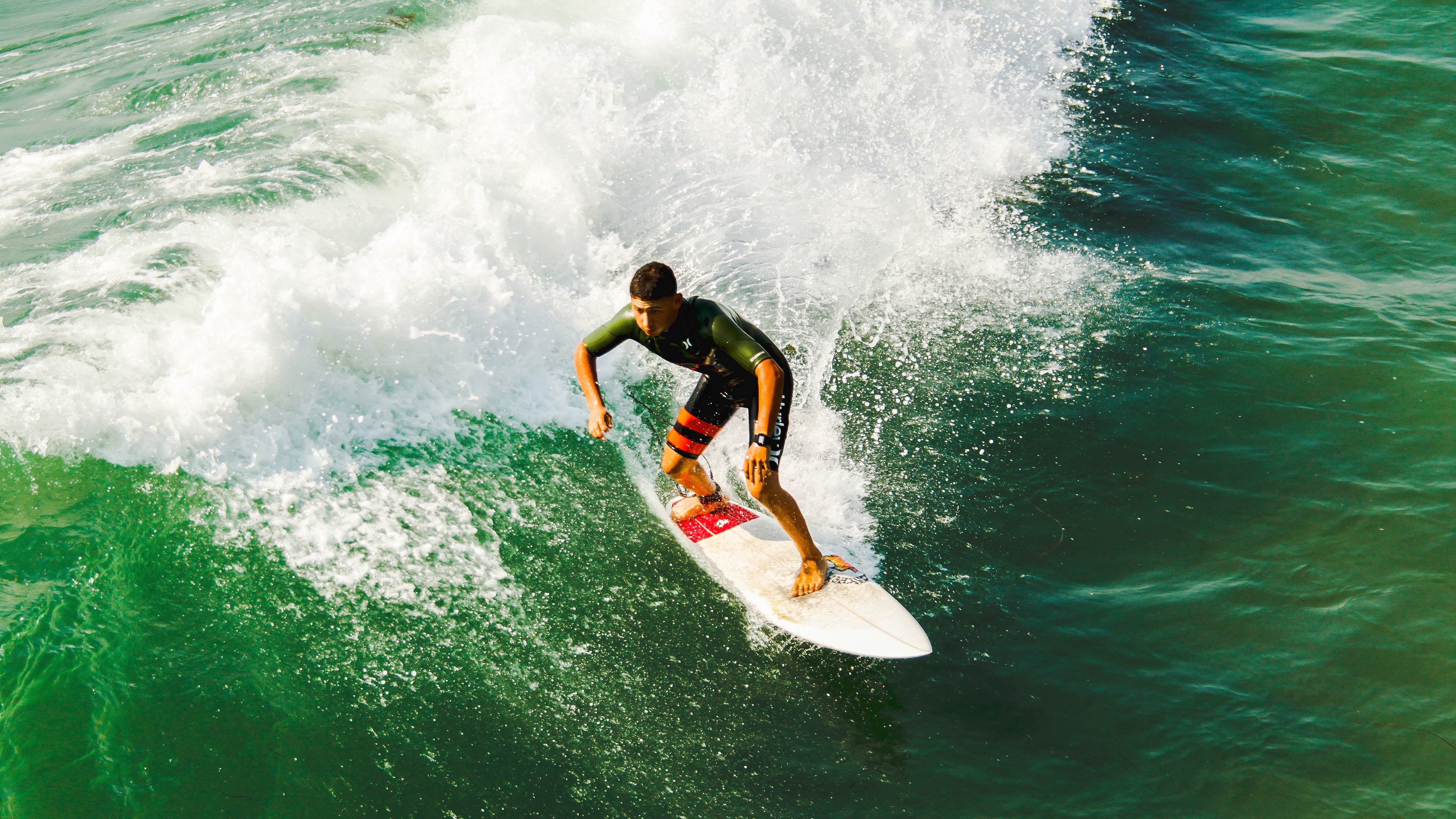 恩比德掌控比赛走势，雄鹿淘汰掘金背后的战术密码