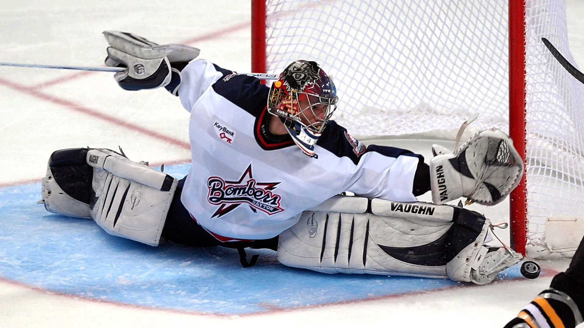 奥亚尔萨瓦尔单骑救主，尼日利亚奇迹夜击溃塞维利亚